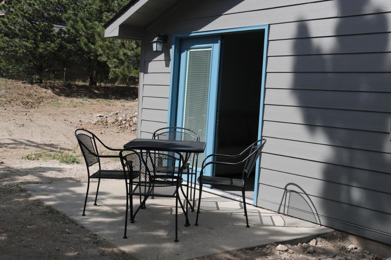 Columbine Inn (Adults Only) Estes Park Exterior photo